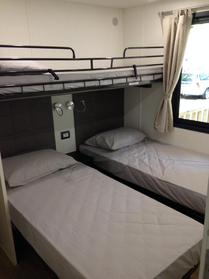 Casa Mobile - Eden Camping Village San Felice del Benaco Dış mekan fotoğraf