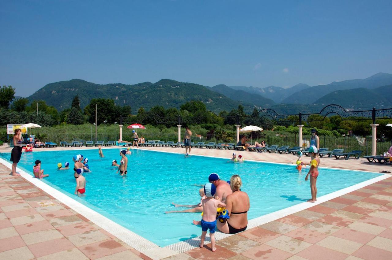 Casa Mobile - Eden Camping Village San Felice del Benaco Dış mekan fotoğraf